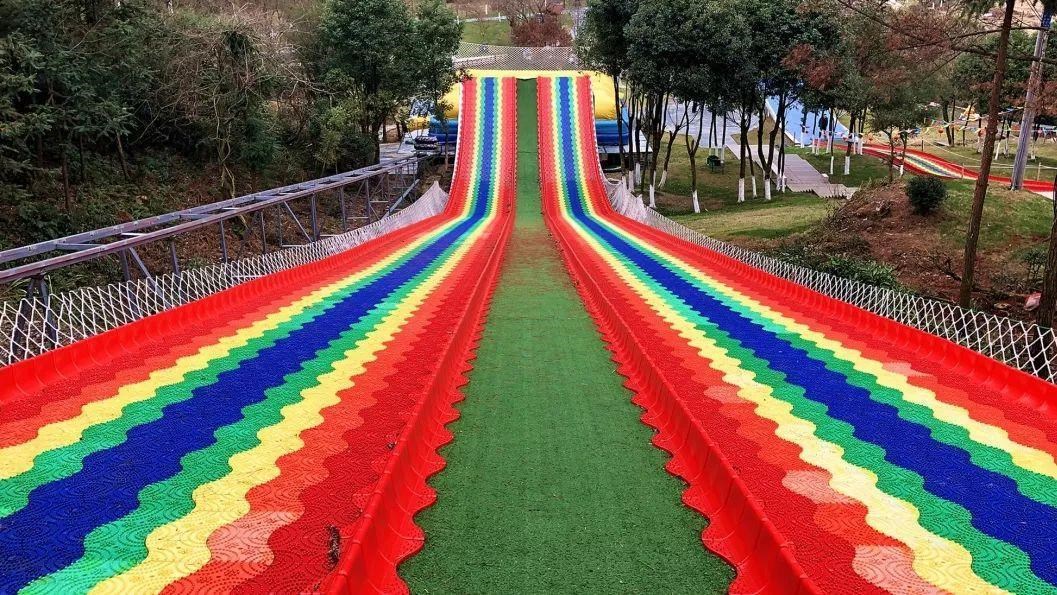台州彩虹滑草场